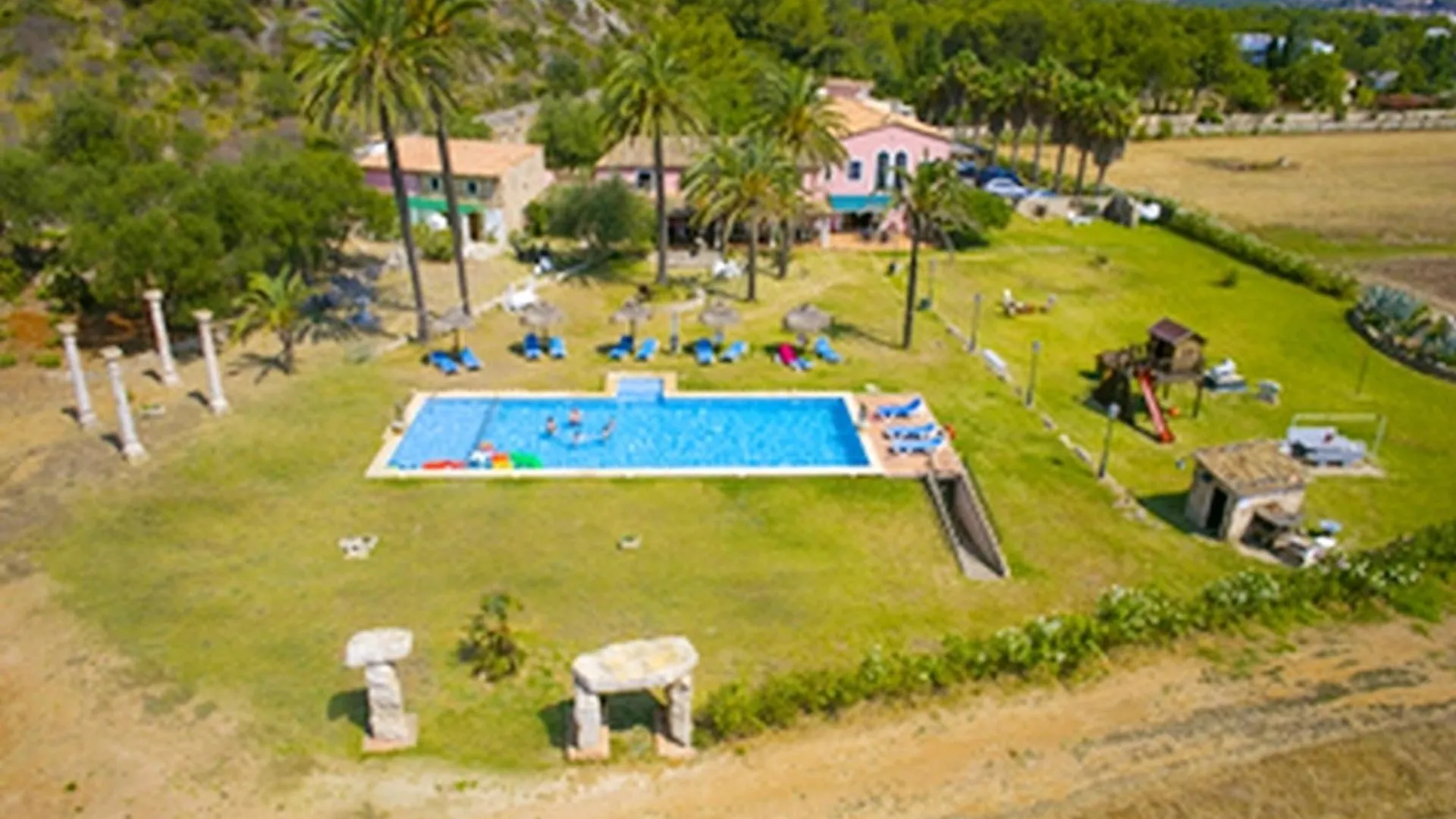 Spacious Apartment In Pollenca With Pool And Mountain View
