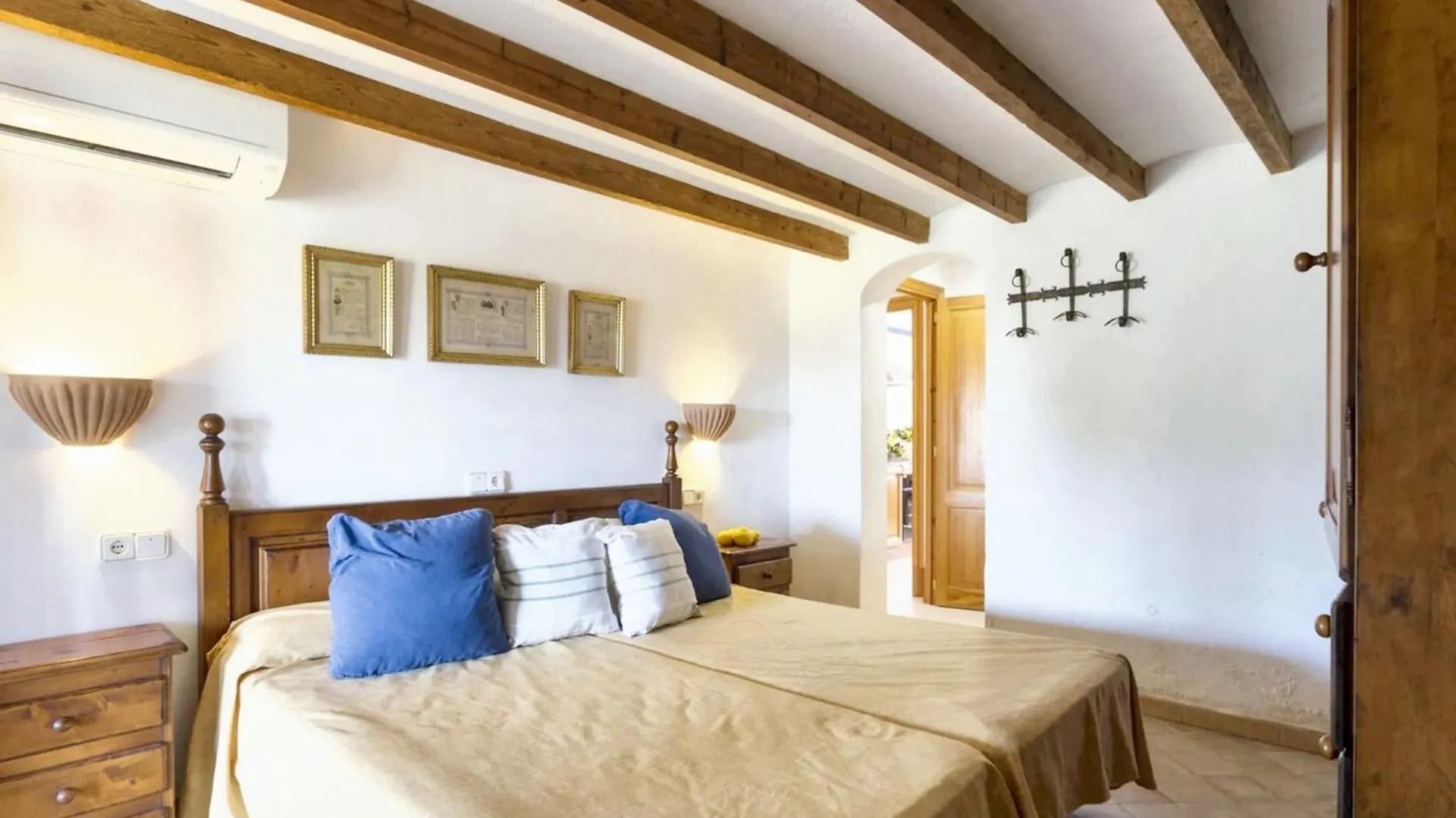 Spacious Apartment In Pollenca With Pool And Mountain View