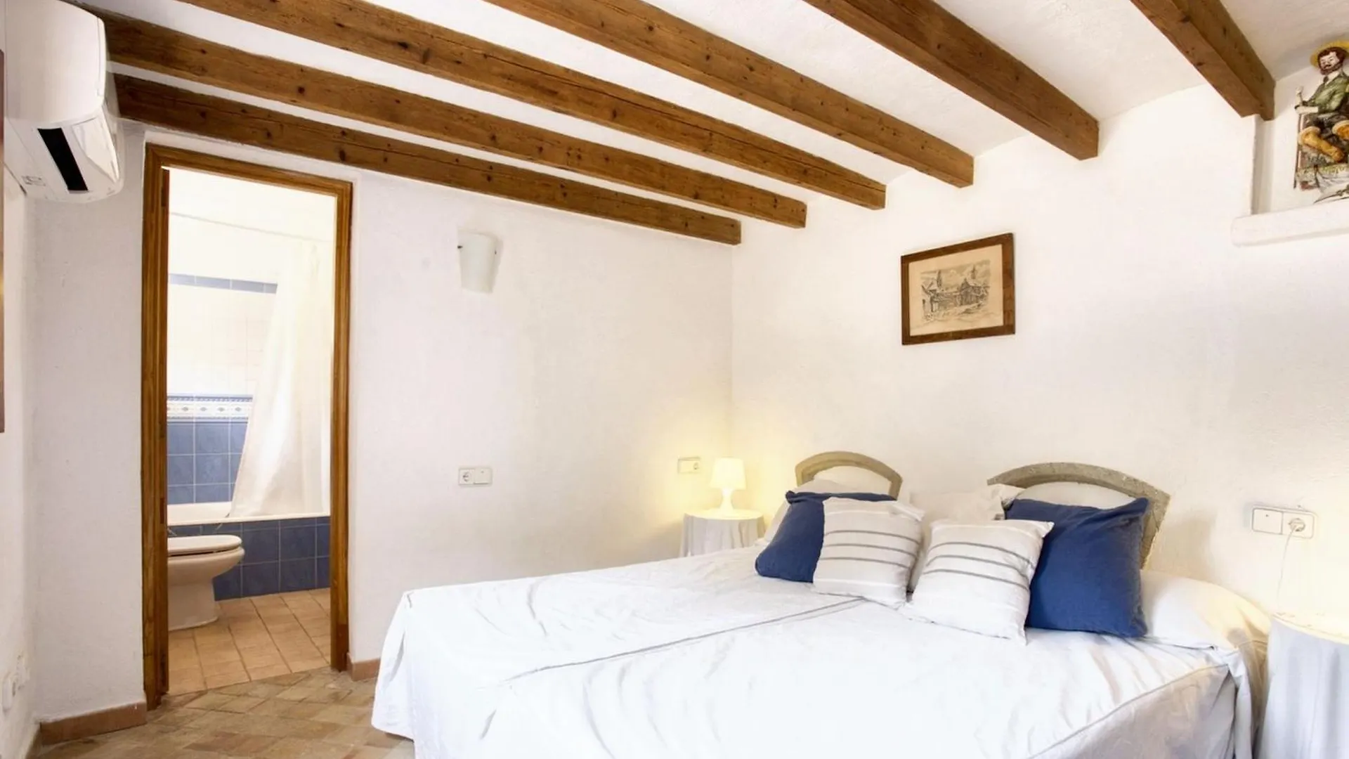 Spacious Apartment In Pollenca With Pool And Mountain View